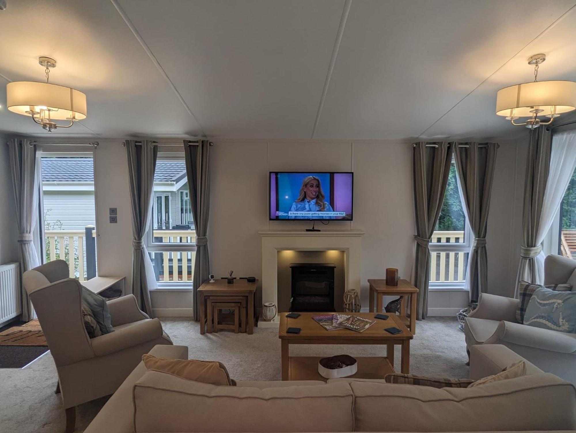 Luxury Stunning Sensation Lodge On 5 Star Shorefield Country Park New Forest Entertainment And Leisure Passes Included Milford on Sea Exterior photo